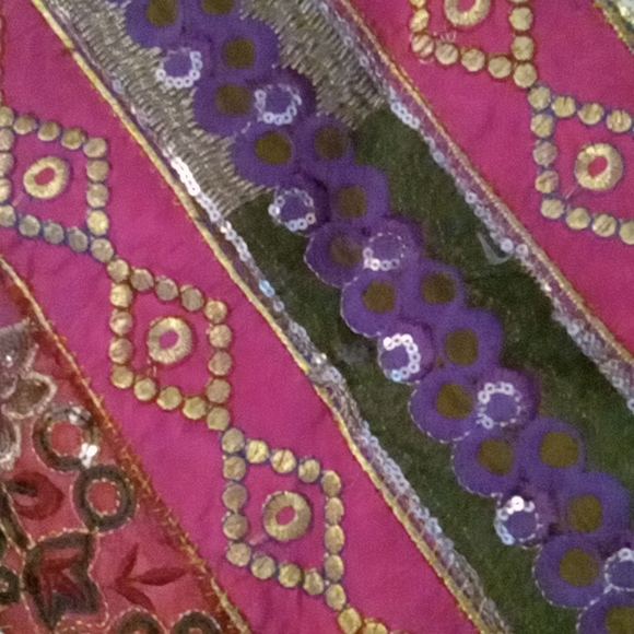 Sequined pillow covers - Picture 3 of 5